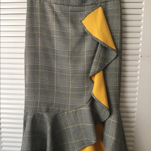 Suit - Picture 3 of 3